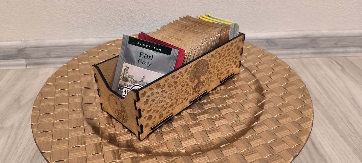 Laserem gravírovaný dřevěný box na čaje a jiné drobnosti - stro - Obrázek 1