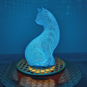 Algorithm Cat: Designová 3D socha s magickou hrou světel