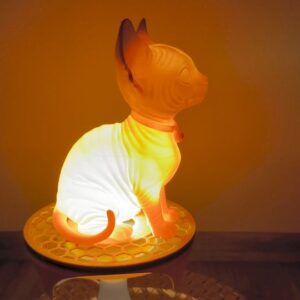 Sphynx Aura: Designová světelná socha s hřejivým nádechem - Obrázek 9